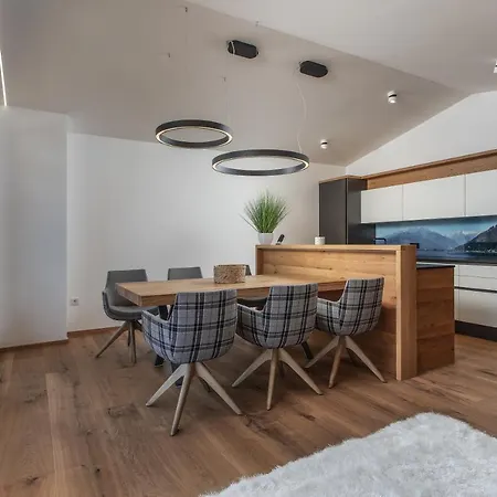 58 Apartment