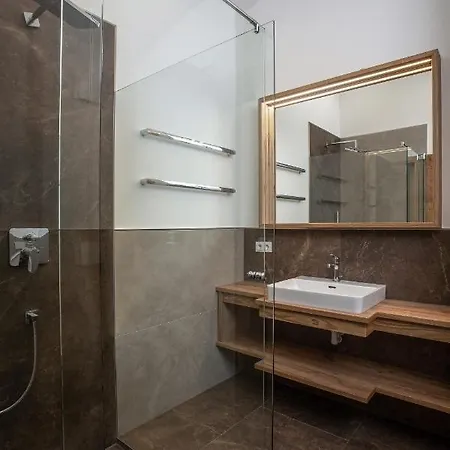 58 Apartment *