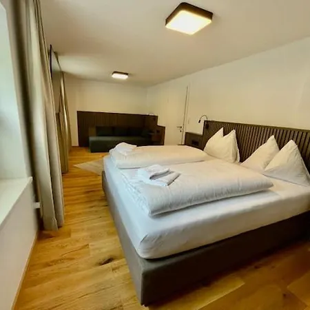 58 Apartment *